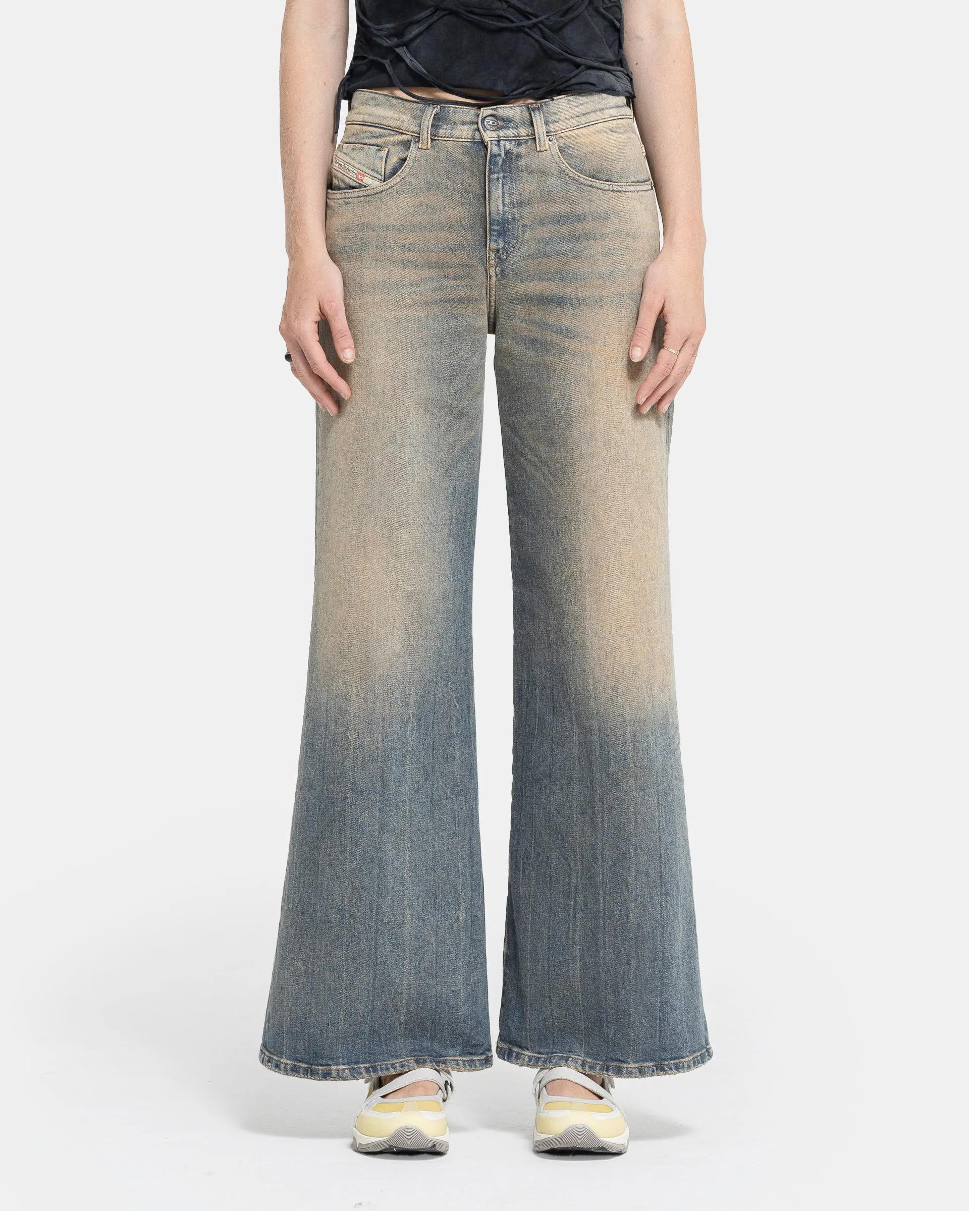 1978 D-Akemi Flared Jeans in Blue