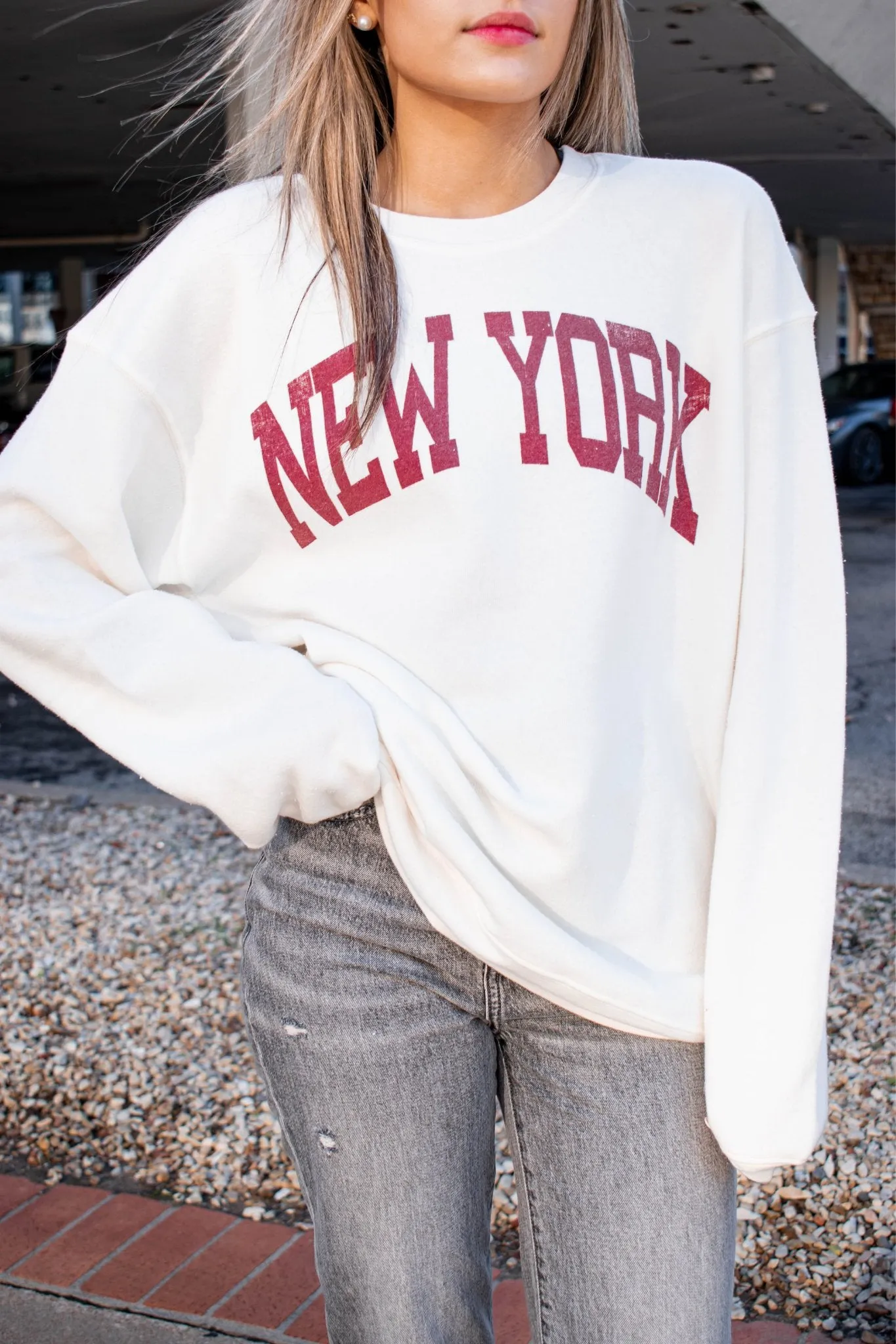 Daydreamer: Stylish New York-Inspired Boyfriend Crew Sweater