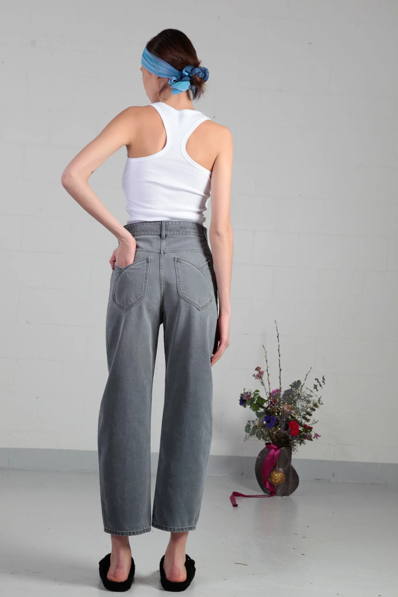 Happy Haus Le Pantalon Fleur in Gris