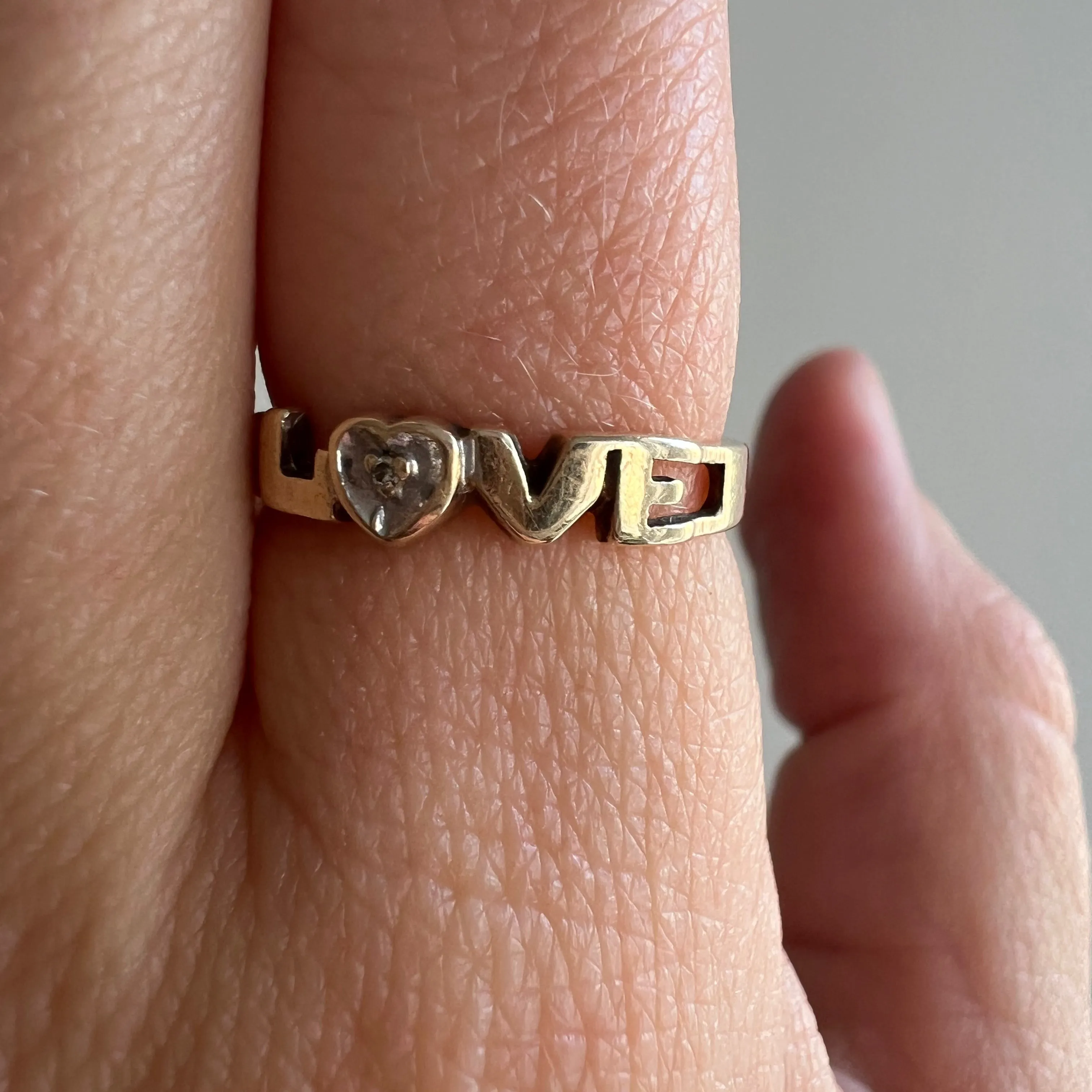 V I N T A G E // heart filled love / 10k yellow gold and diamond LOVE band / size 5.5