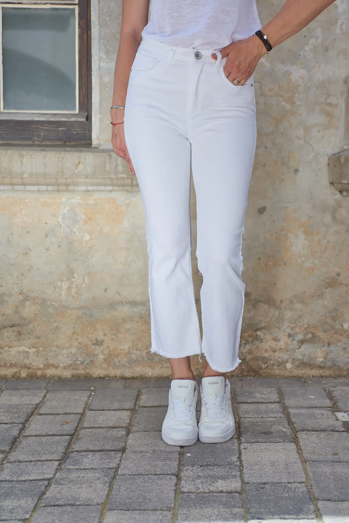 White Crop Frey Jean